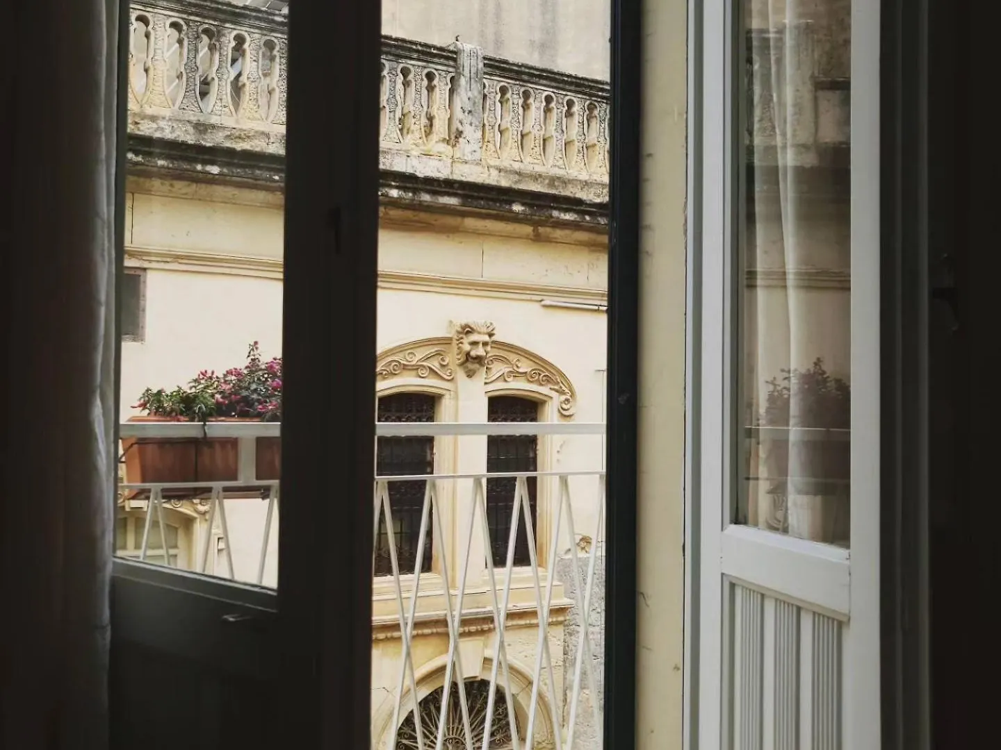 Le Colonnine Villa Noto Italy